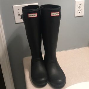 Authentic hunter rain boots